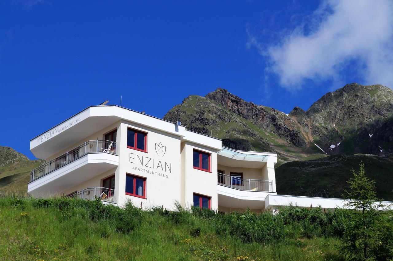 Apartmenthaus Enzian Hochsoelden ภายนอก รูปภาพ