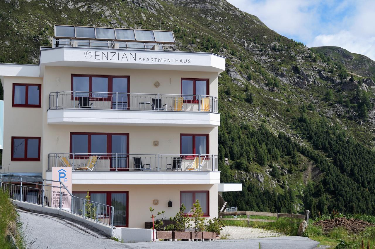 Apartmenthaus Enzian Hochsoelden ภายนอก รูปภาพ